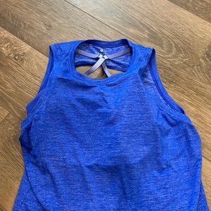 Workout top with built in bra